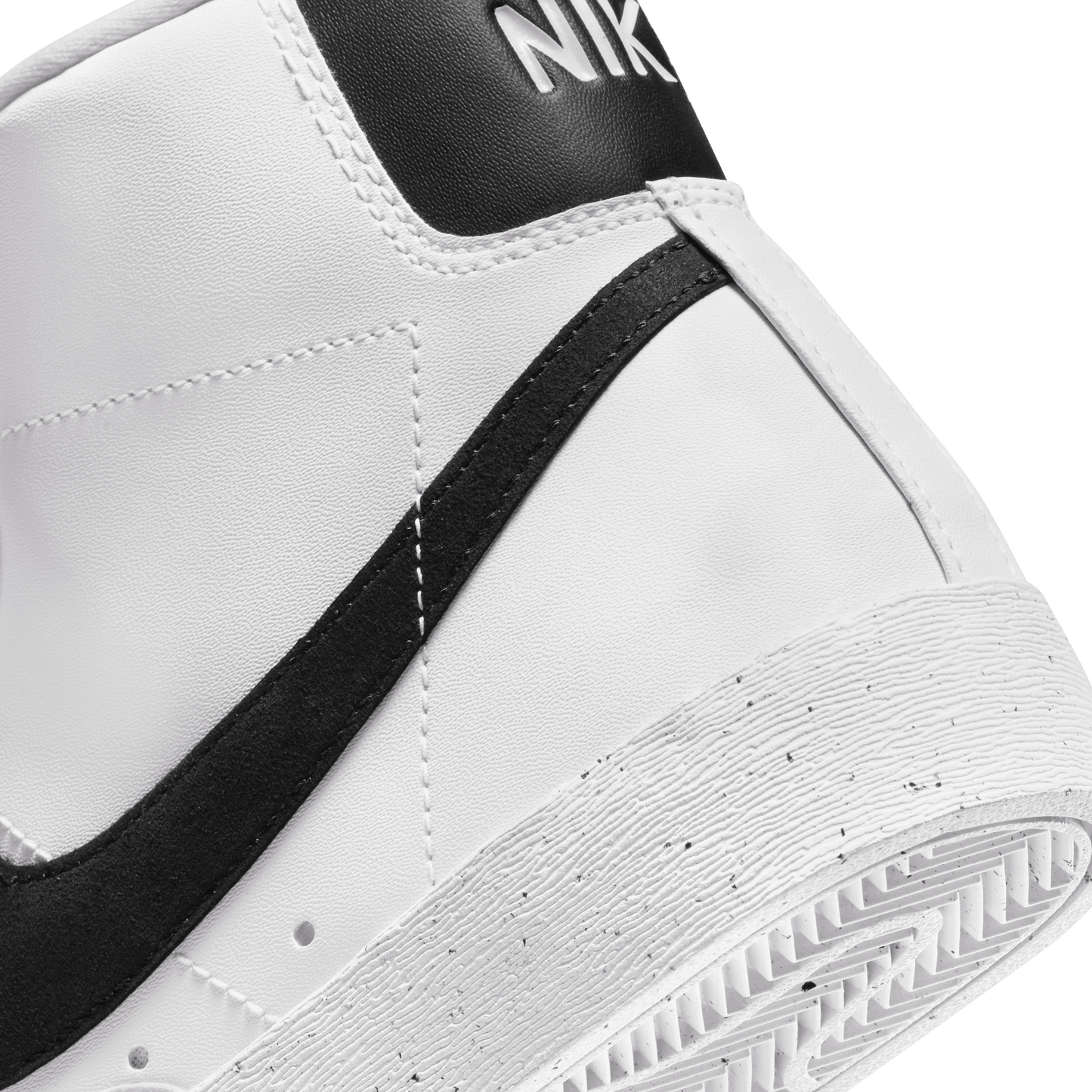 Nike Blazer Mid '77 "Next Nature"
